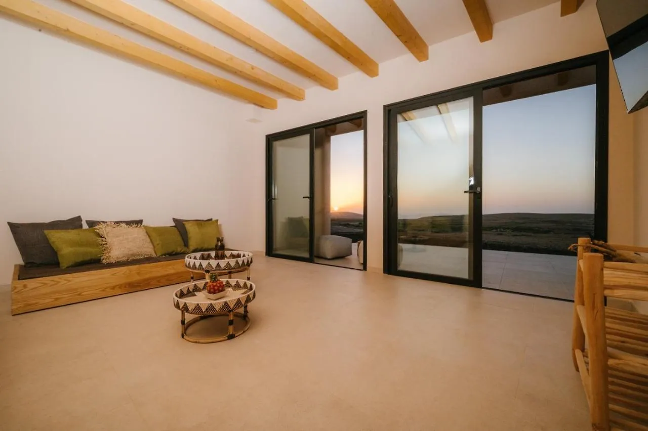 Essea Living Tindaya With Heated Pool Vila